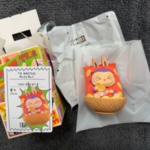 The Monsters ( Labubu ) Wacky Mart (Chips)